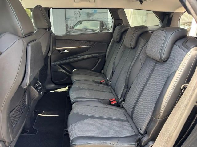 Peugeot 5008 EAT8 HDi