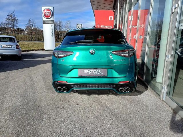 Alfa Romeo Stelvio AT8 Q4 Quadrifoglio Turbo