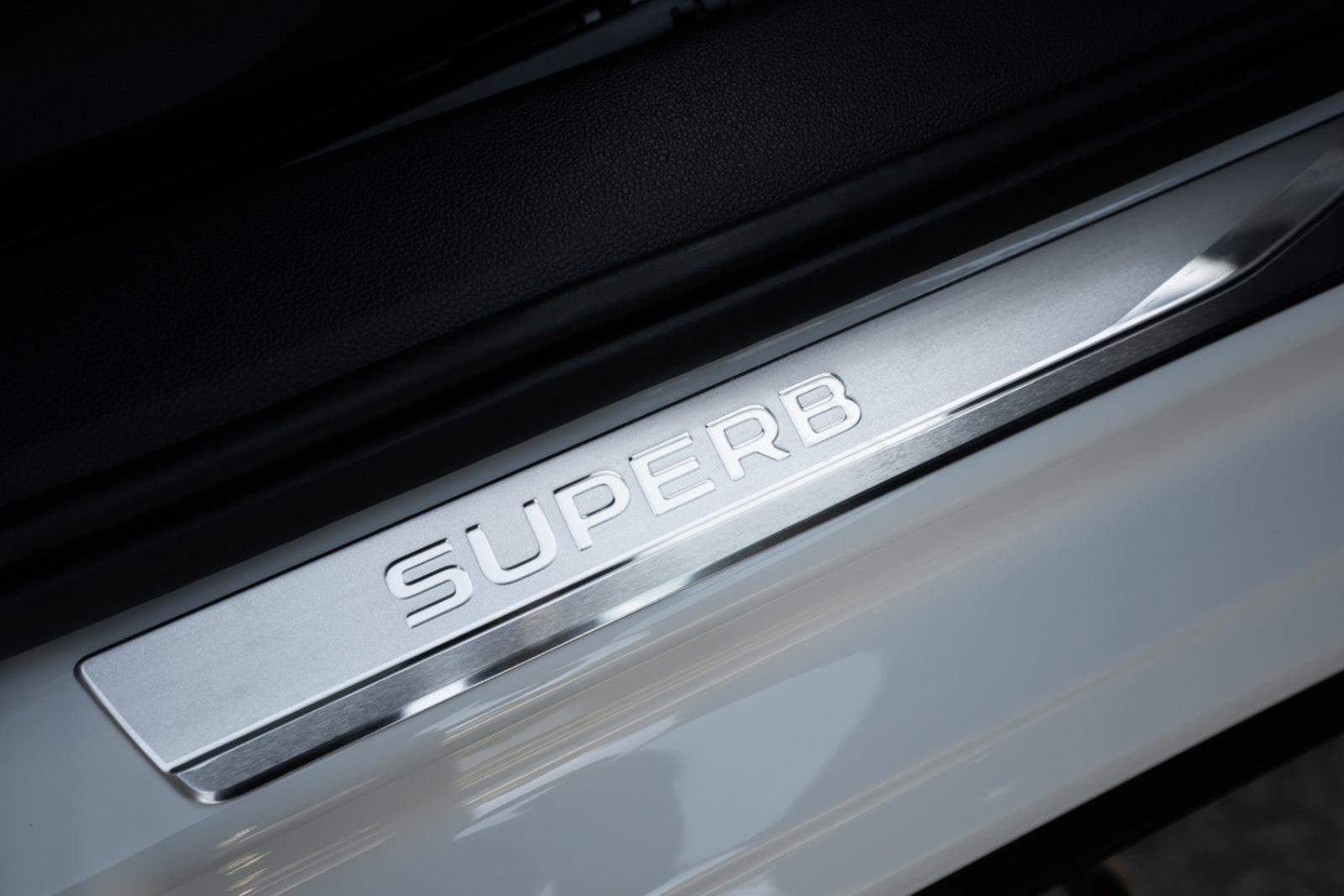 Skoda Superb 1.5 TSI Sportline iV