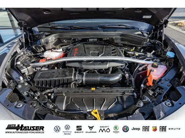 Alfa Romeo Stelvio AT8 Q4 Turbo Veloce