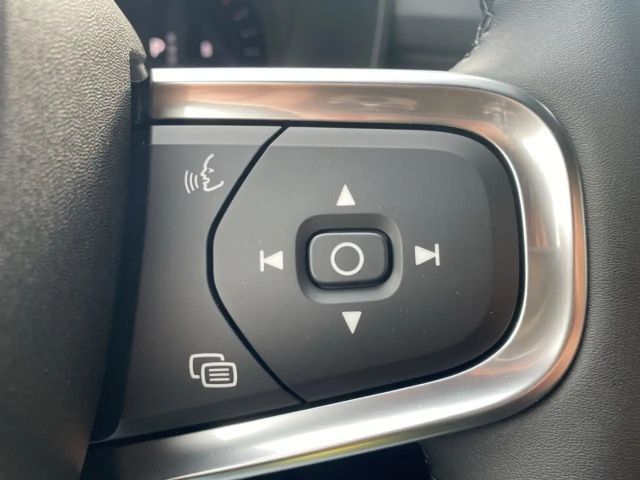 Volvo XC40 Dark Plus