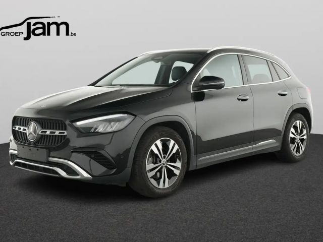 Mercedes-Benz GLA 180 Progressive