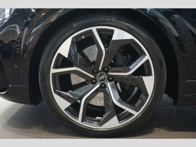 Audi RS Q8 Quattro