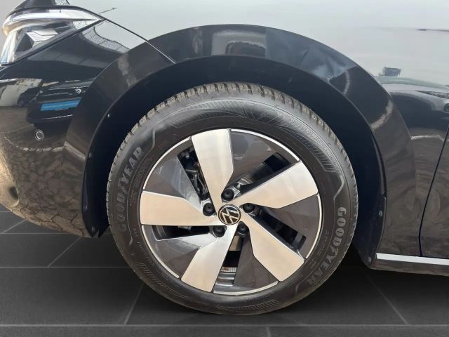 Volkswagen Passat 1.5 TSI Business DSG Variant