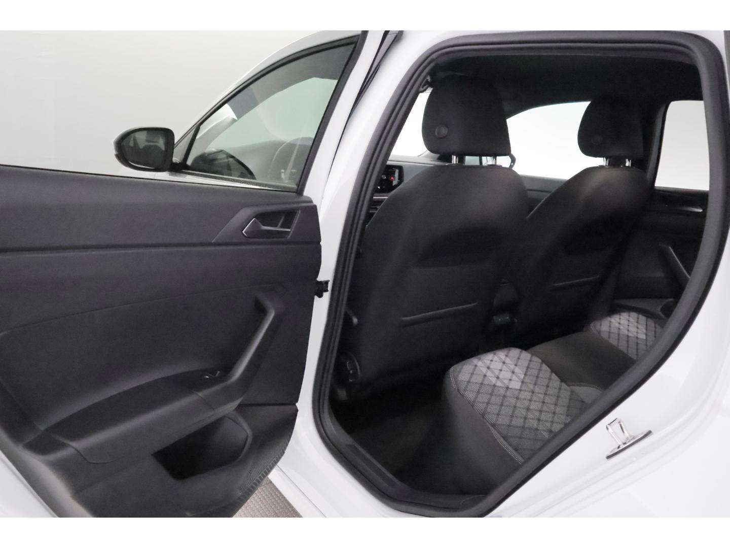 Volkswagen Taigo 1.0 TSI DSG R-Line