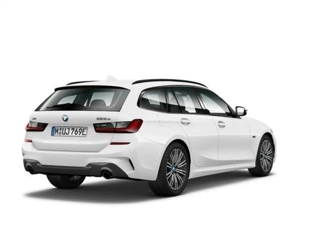 BMW 330 330e M-Sport Touring xDrive