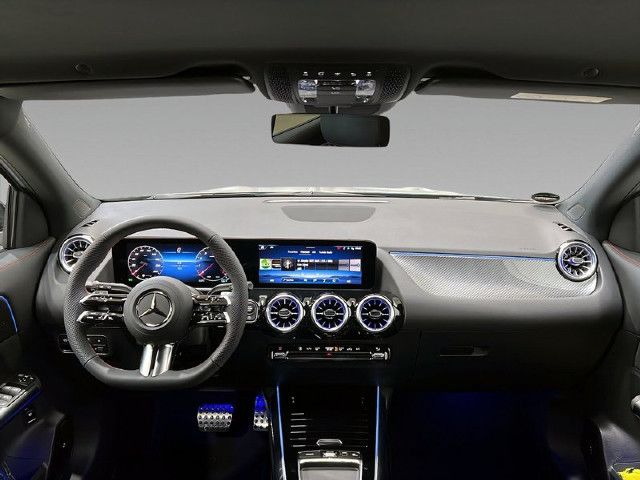 Mercedes-Benz GLA 200 AMG Line