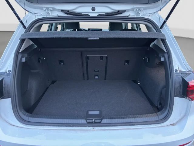 Volkswagen Golf 1.5 eTSI DSG Life