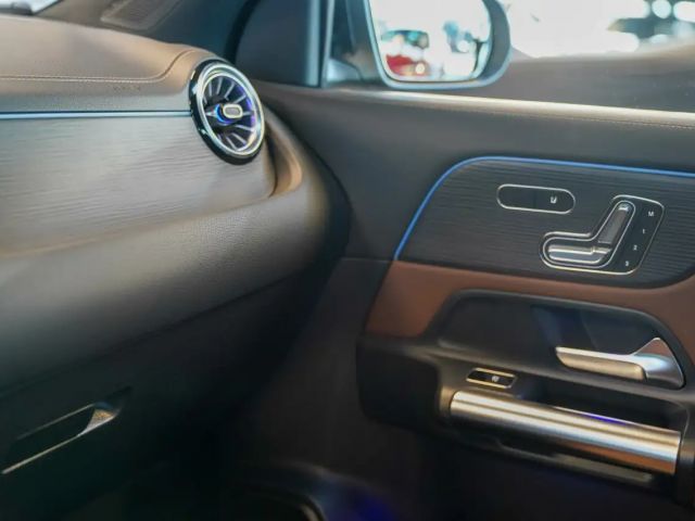 Mercedes-Benz GLA 200 GLA 200 d Progressive