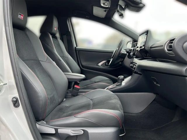 Toyota Yaris GR Hybride VVT-i