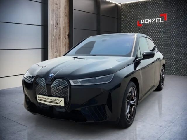 BMW iX M60