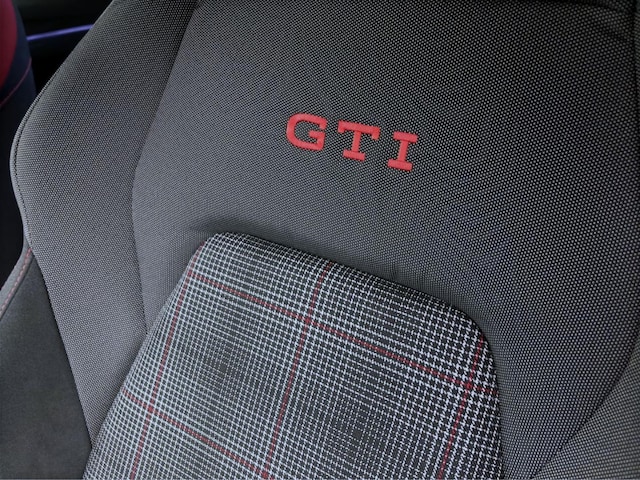 Volkswagen Golf GTI IQ.Drive