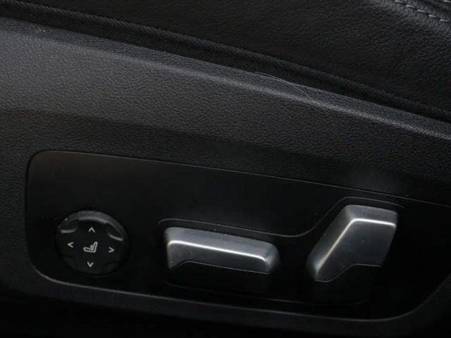 BMW 330 330e Touring