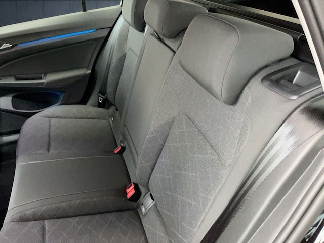 Volkswagen Golf 1.5 eTSI DSG Life Variant