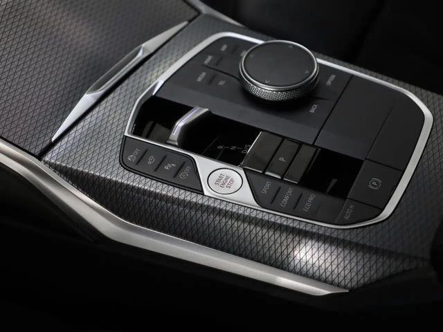 BMW 330 330i M-Sport Sedan xDrive