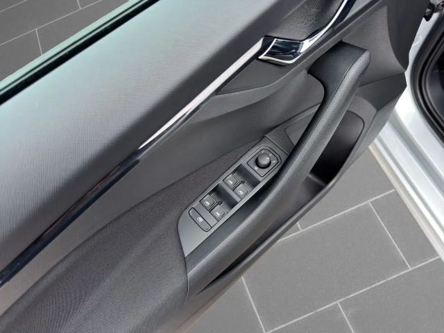 Skoda Kamiq 1.0 DSG ACC RFK Carplay