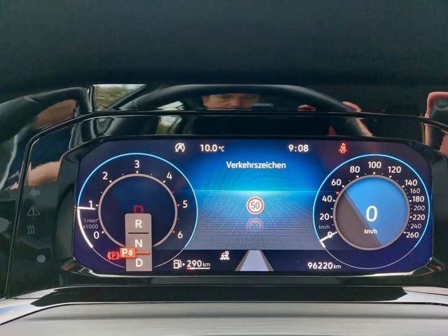 Volkswagen Golf DSG Golf VIII Style Variant