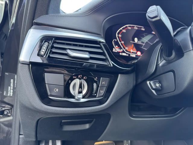 BMW 520 520d M-Sport Touring