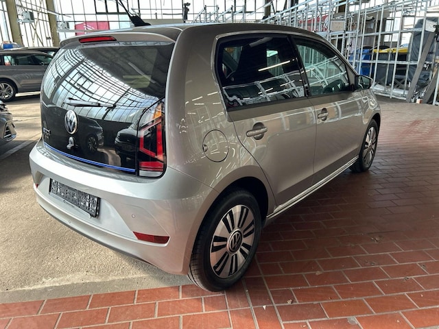 Volkswagen e-up! up! 61 kW (83 PS) 32,3 kWh 1-Gang-Automatik