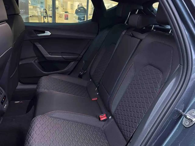 Seat Leon 1.5 eTSI DSG FR-lijn