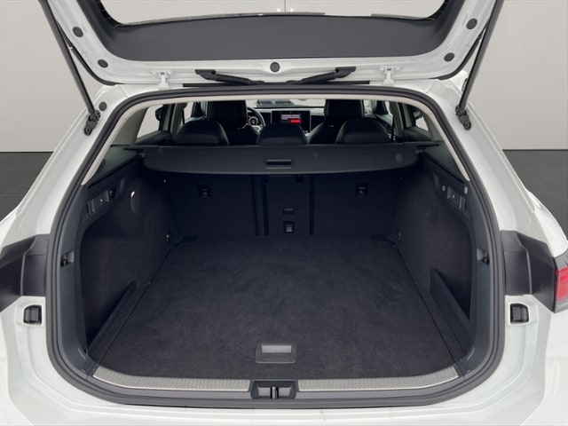 Volkswagen Passat 1.5 eTSI Business DSG Variant