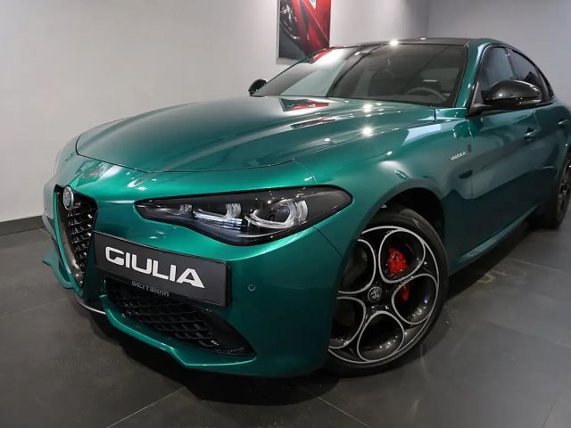 Alfa Romeo Giulia AT8 Q4 Veloce