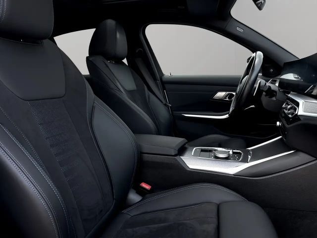 BMW 330 330i M-Sport Sedan xDrive