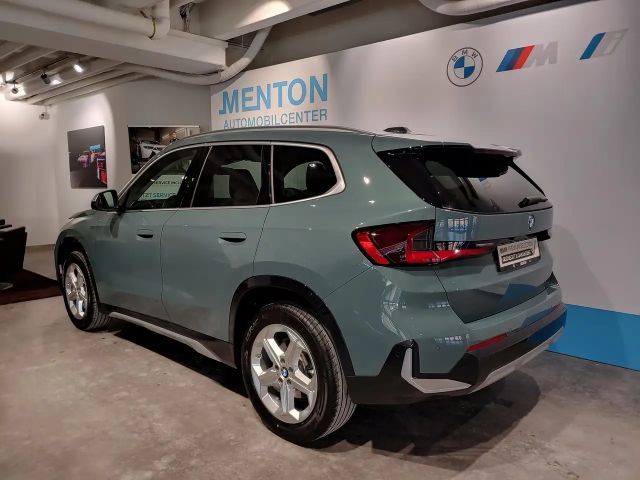 BMW X1 xDrive23d  xLine/AHK/ad.LED/HuD/Kamera/Harman