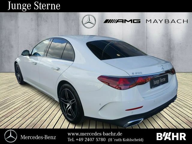 Mercedes-Benz E 200 AMG Line Sedan