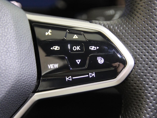 Volkswagen Golf 2.0 TSI DSG