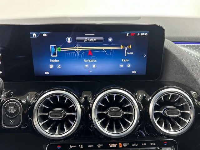 Mercedes-Benz B 200 Sedan