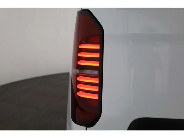 Volkswagen Transporter 2.0 TDI Lang T7