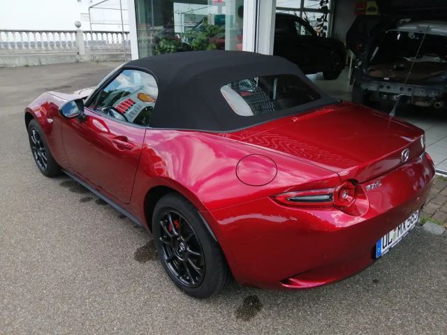 Mazda MX-5 SkyActiv