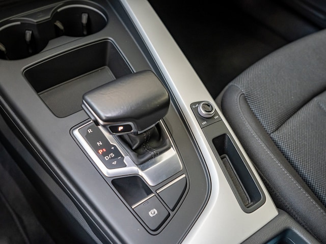 Audi A4 40 TFSI Avant S-Tronic