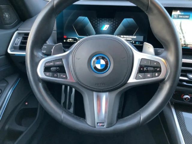 BMW 330 330e M-SportPro Sedan