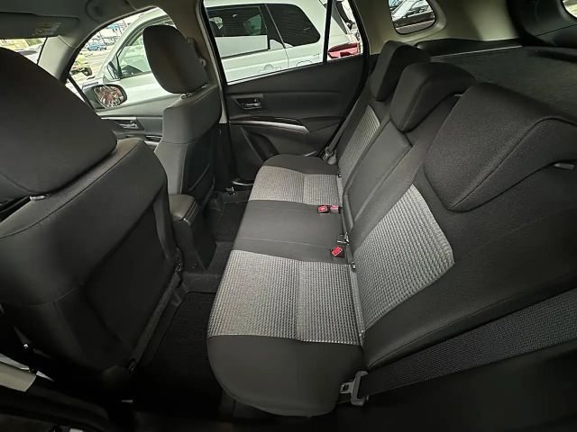 Suzuki S-Cross Hybrid