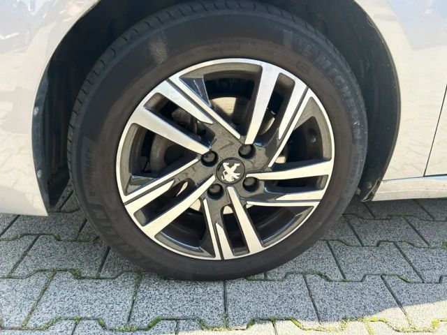 Peugeot 208 Allure Pack