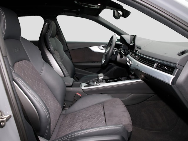 Audi RS4 Avant Quattro