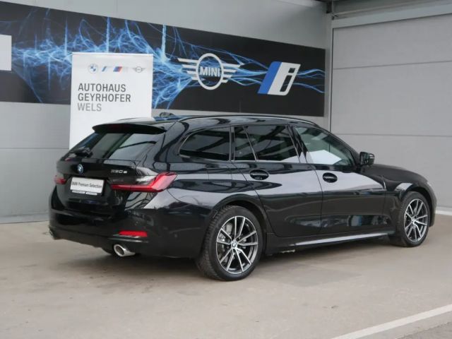 BMW 330 330e xDrive