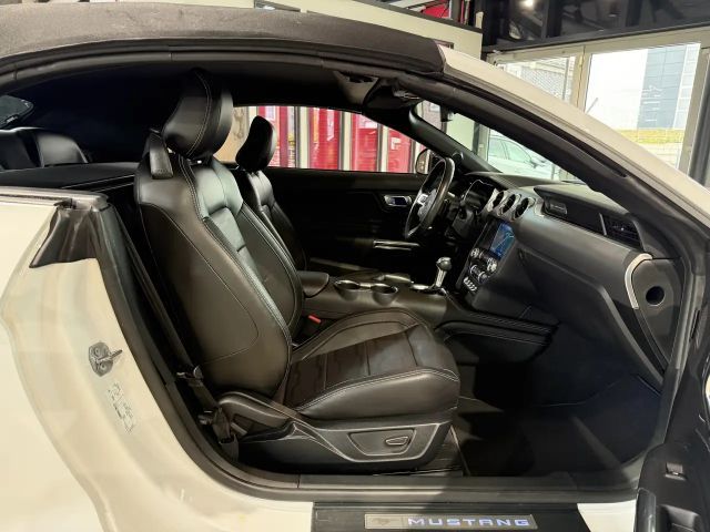 Ford Mustang Convertible GT 5.0 V8