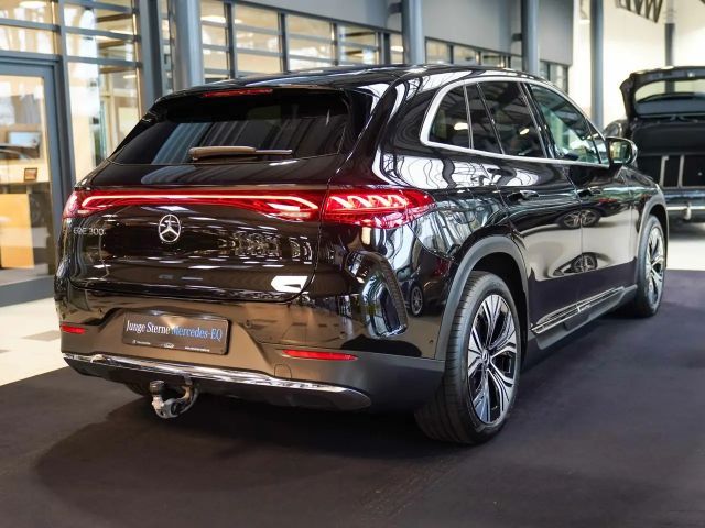 Mercedes-Benz EQE SUV 300