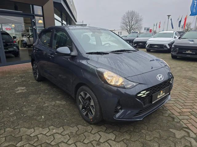 Hyundai i10 1.0 2WD Trend