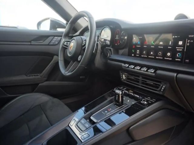 Porsche 992 Cabrio GTS