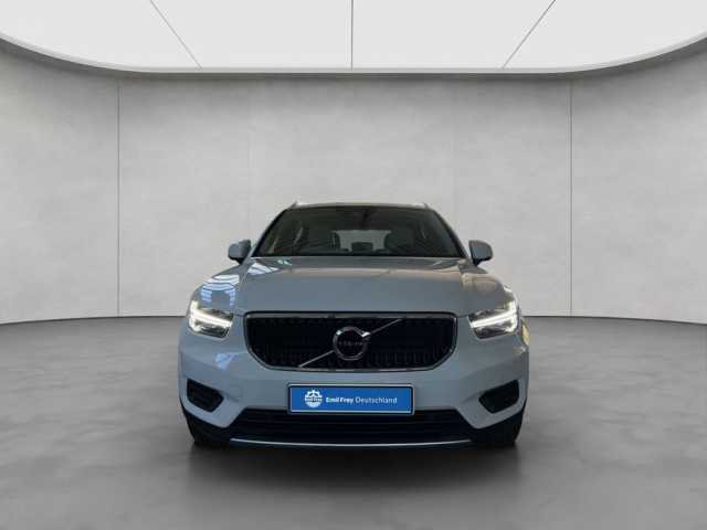 Volvo XC40 Momentum