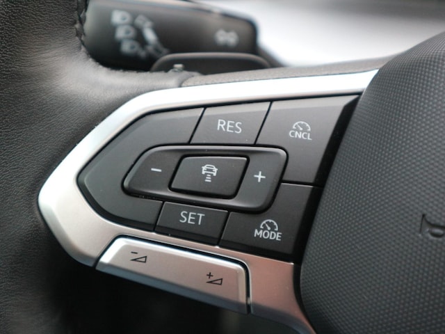 Volkswagen Golf 1.5 eTSI Style