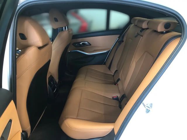 BMW 320 320d Sedan xDrive