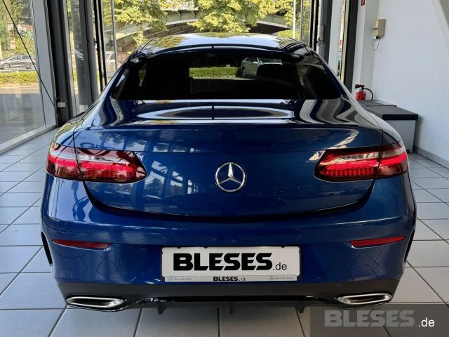 Mercedes-Benz E 300 AMG Line Coupé E 300 e