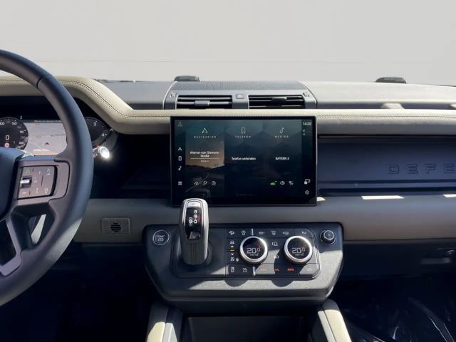 Land Rover Defender 110 D250 Dynamic SE