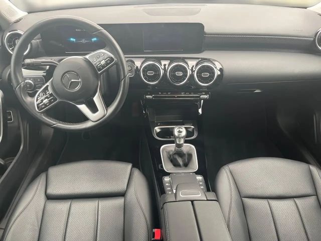 Mercedes-Benz A 180 Progressive