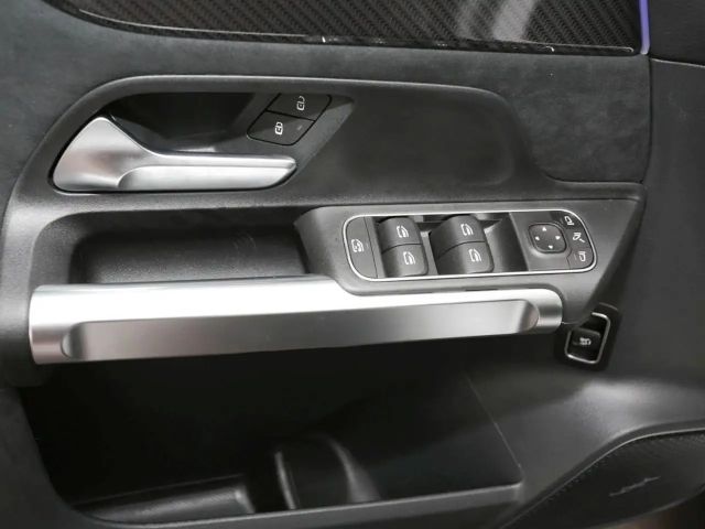 Mercedes-Benz GLB 200 AMG Line